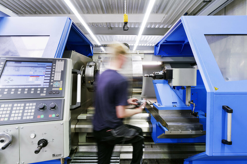 Instandhaltung, beste Qualität, vollstufiger Hersteller, Fertigung aus einer Hand, Qualitätssicherung, langlebige Produkte, geprüfte Materialien, zuverlässige Produktion, hohe Standards, eigene Entwicklung und Produktion, effiziente Prozesse, Made in Germany