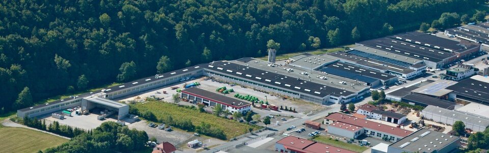 Verantwortung für Umwelt, nachhaltige Fertigungsmethoden, ressourcenschonend, Energieeffizienz, Rohstoffmanagement, Unterstützung regionaler Initiativen, wirtschaftliche und soziale Stabilität Marsberg, wichtiger Arbeitgeber, Zusammenarbeit mit Mitarbeitenden, langfristige Arbeitsplätze, vertrauensvolle Unternehmenskultur, regionale Verbundenheit